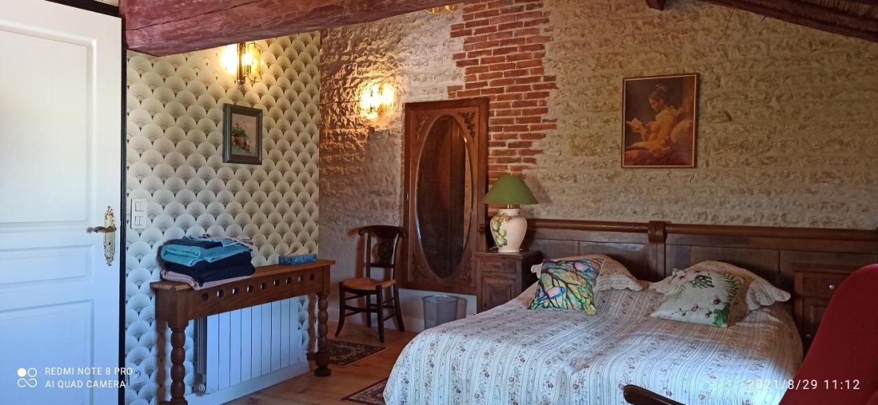 Bed and Breakfast Chez Marek Et Urszula Le Langon Exterior foto